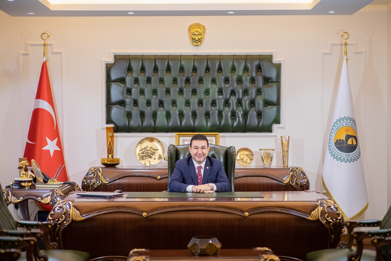 BAŞKAN ÖZYAVUZ: CUMHURİYET ONURLU BİR DİRENİŞLE KAZANILMIŞ BAĞIMSIZLIK DESTANIDIR