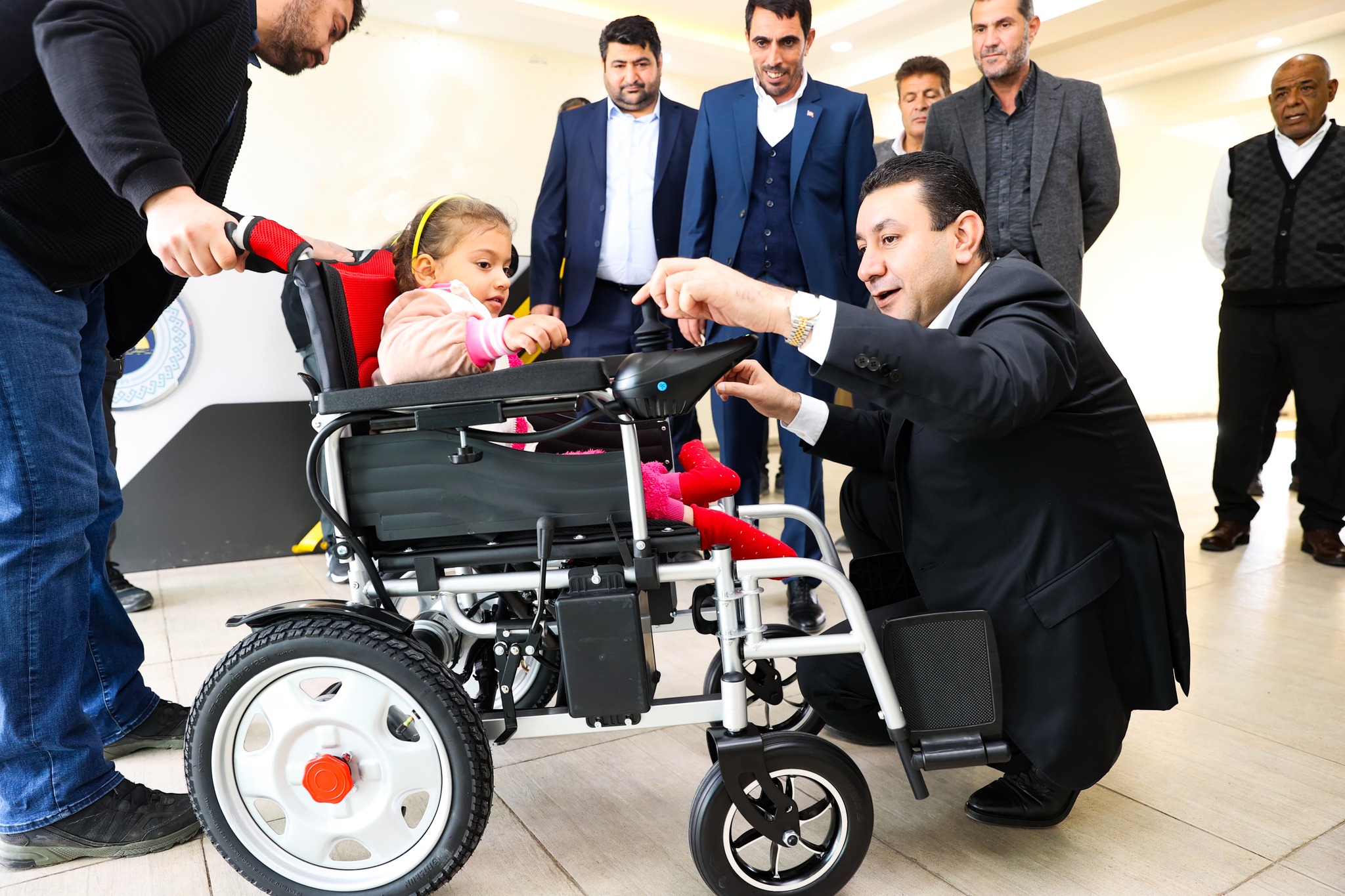 BAŞKAN ÖZYAVUZ: ENGELLİ KARDEŞLERİMİZİN HER ZAMAN YANINDA OLDUK